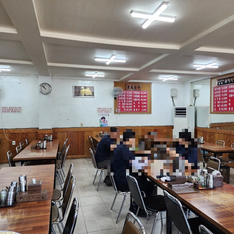 성주돼지국밥 용산점 사진 3