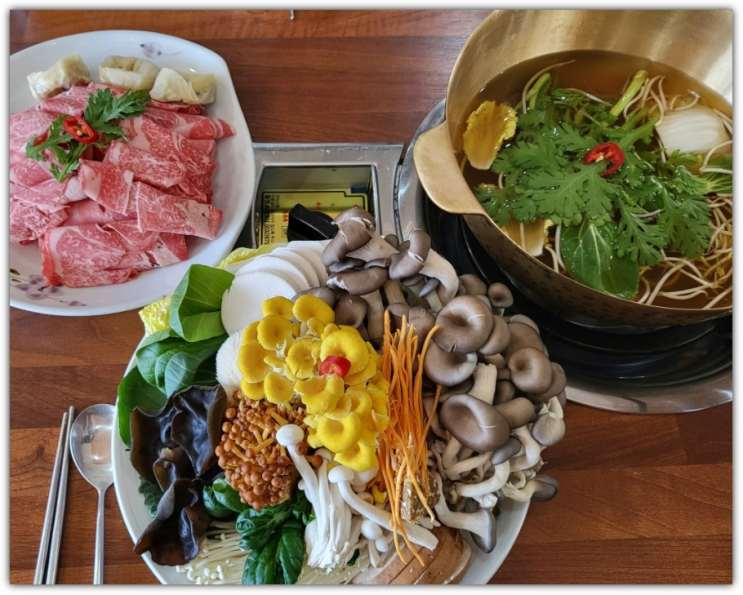 <b>백반기행</b> 포천 버섯전골 식당... 포천밥상 254회 <b>유준상</b> 청산별미