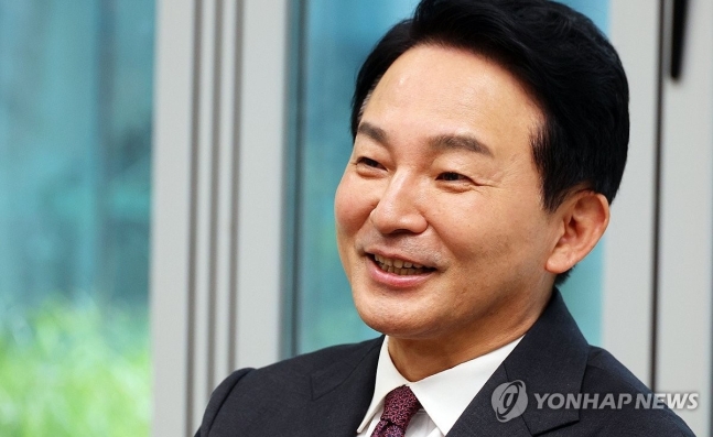 [인터뷰] <b>원희룡</b> "<b>한동훈</b>, 당정소통 패싱…난 소통하며... 