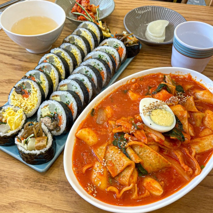  서울 광화문 분식 맛집, 김밥과 떡볶이가 맛있는 경복궁역 교남김밥