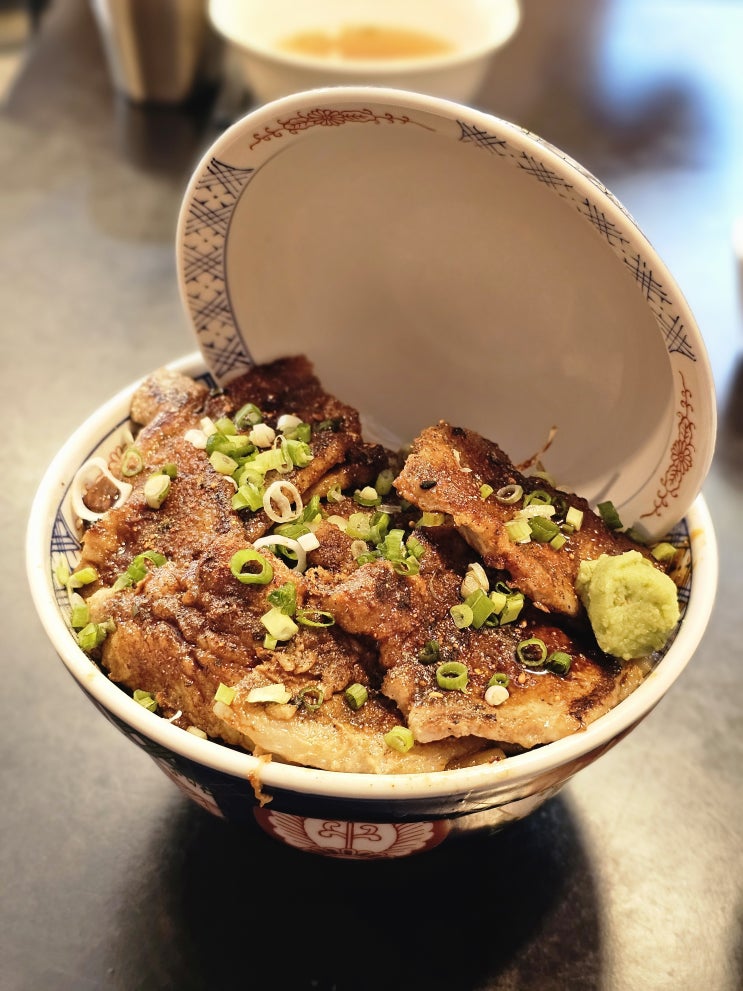  (대구 중구) 반월당역 근처 간단하게 밥 한 끼 하기 좋은 -돈돈- 덮밥 맛집