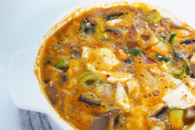 김치청국장맛있게끓이는법 고기없이 청국장찌개 두부청국장 버섯
