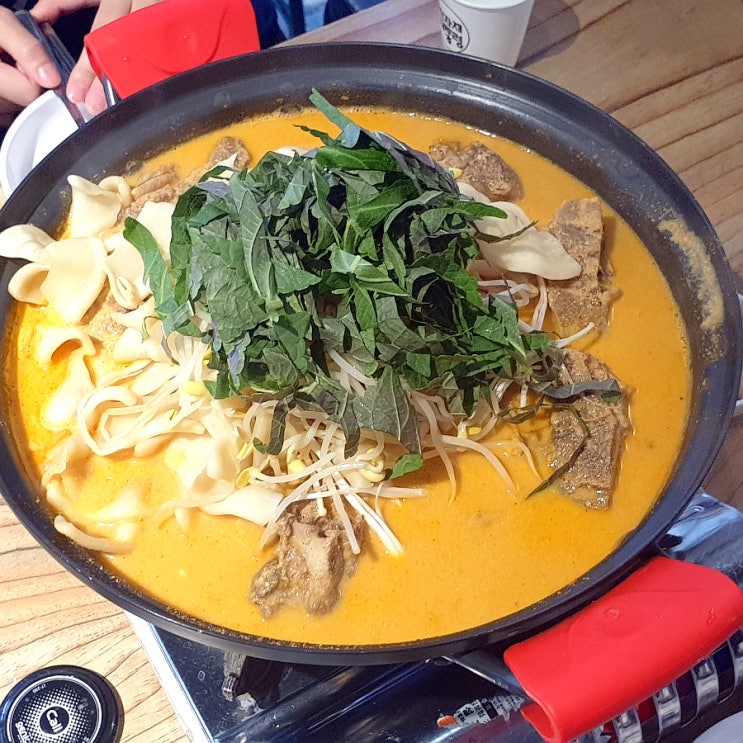 뚝섬맛집추천 성수동감자탕 맛집 맷돌감자탕