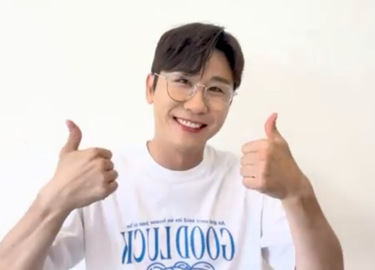 영탁 K<b>탑스타</b> 트로트부문 1주차 <b>1위</b>! 감사인사  / 영탁 사인... 
