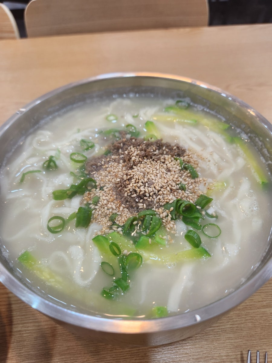 강촌사골칼국수 사진 3