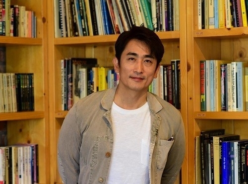 <b>차인표</b>, 英<b>옥스퍼드대</b> 강연하더니…‘위안부 소설’ 대박났다