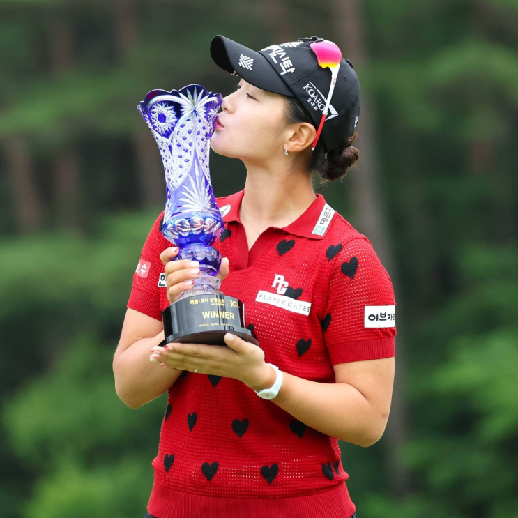  맥콜 · 모나 용평 오픈 with SBS Golf 최종라운드 결과 박현경, 2주 연속 우승…상금·대상·다승 선두