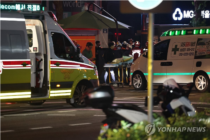 주장 사망자 신원 파악중 <b>시청</b> 앞 양방향 전면 통제 후 <b>현장</b> 수습