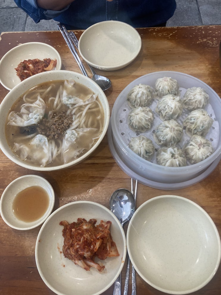  [이태원 가볼만한 곳] 이태원 주말 데이트코스 용산구청 주변 칼국수와 만두 맛집 명동교자 이태원점(+주차정보)