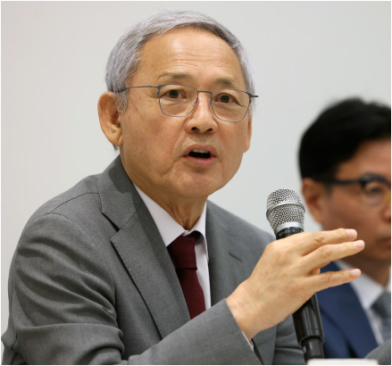 유인촌 장관 "<b>이기흥</b> 회장 8년 동안 마음대로 했다…연임 승인... 