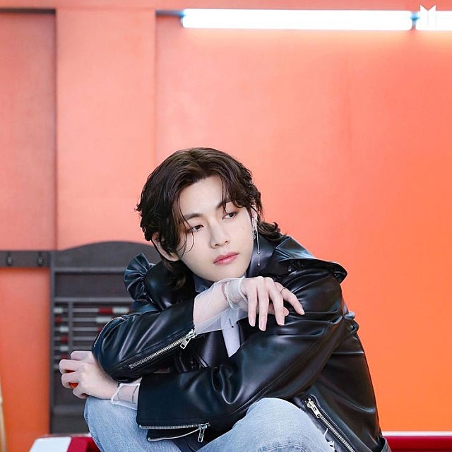 News image: Two more awards for V