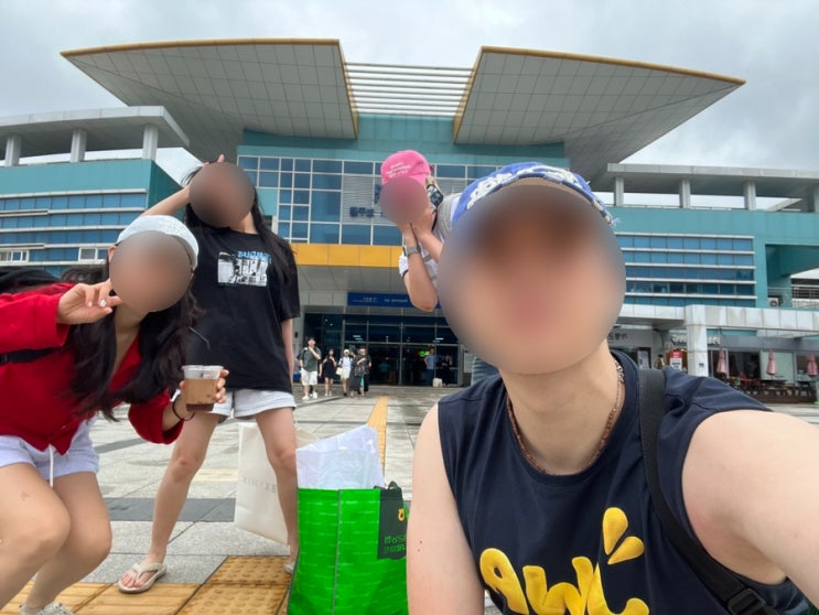  친구 4명이서 지하철 타고 놀러 간 키즈풀빌라 : 가평 비클래시 북한강점 B타입
