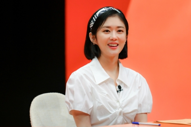 <b>장나라</b> 사주/ 을미일주