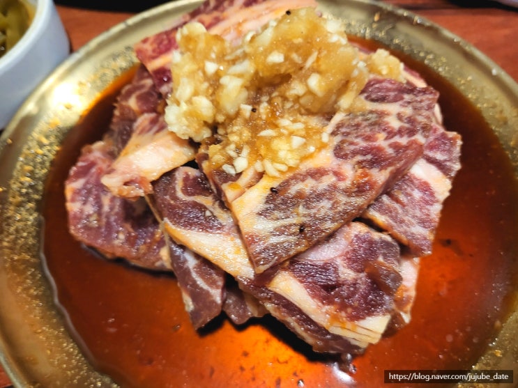  마늘소갈비가 맛있고 가성비 좋아 회식장소로도 딱인 양재역 맛집 소곰집 양재점