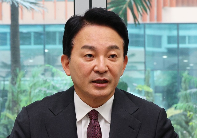 국민의힘 당권주자들, <b>한동훈 견제</b>에 나서