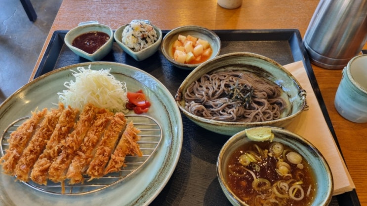  서판교 운중동 돈가스 혼밥하기 좋은 점심 맛집 댓짱돈까스 솔직 방문기 