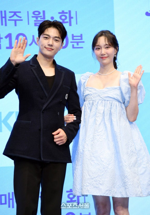 인피니트 엘 제대 후 두 번째 드라마 함부로 대해줘 종영 (부제 : 괜찮아 시청률이 낮아도..)