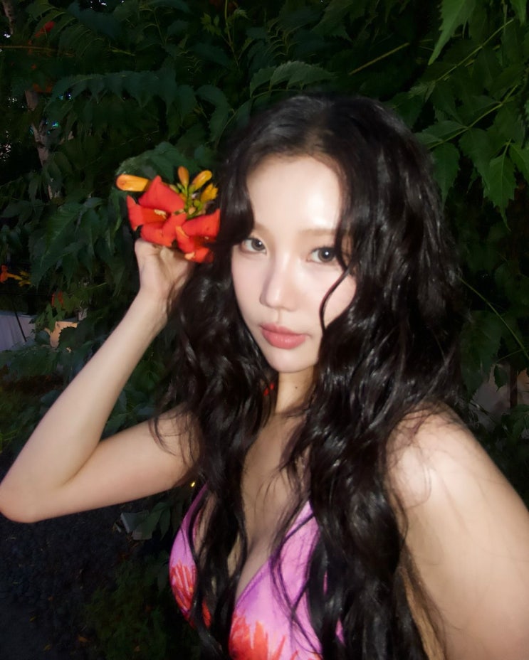 모모랜드 주이, 여름밤 핫걸 과감한 비키니 자태 공개...탄탄한 몸매 자랑 모모랜드 주이, 여름밤 핫걸 과감한 비키니 자태 공개...탄탄한 몸매 자랑