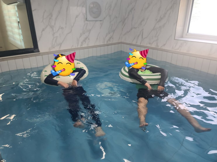  가평 하루키즈풀빌라 펜션 온수풀이 있어서 아이들이 좋아해요