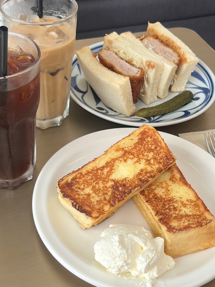  서울 교대역 카페 일본식 생식빵으로 만든 다양한 샌드위치가 가득한 교대역 맛집 산도