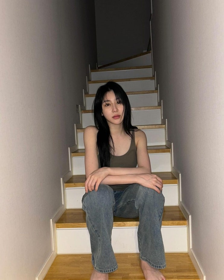 이채연, 신곡 '돈트'로 10개월만에 컴백...익숙하면서도 새로워~