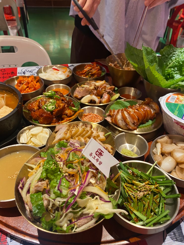  평화동 옴그족발 스크린 있는 전주평화동회식 족발맛집 시그니처 옴그한상 전격분석