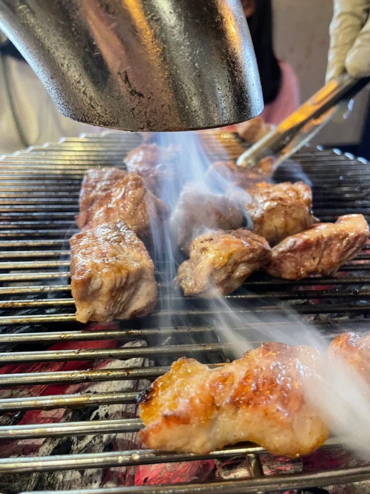  용산 남영돈: 서울 3대 돼지고기 맛집 후기 (웨이팅, 예약, 주차 정보) - 성시경 먹을텐데