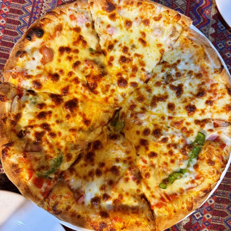  [사파] 한국 관광객들이 많이 찾는 피자집 'Chicago Pizza'