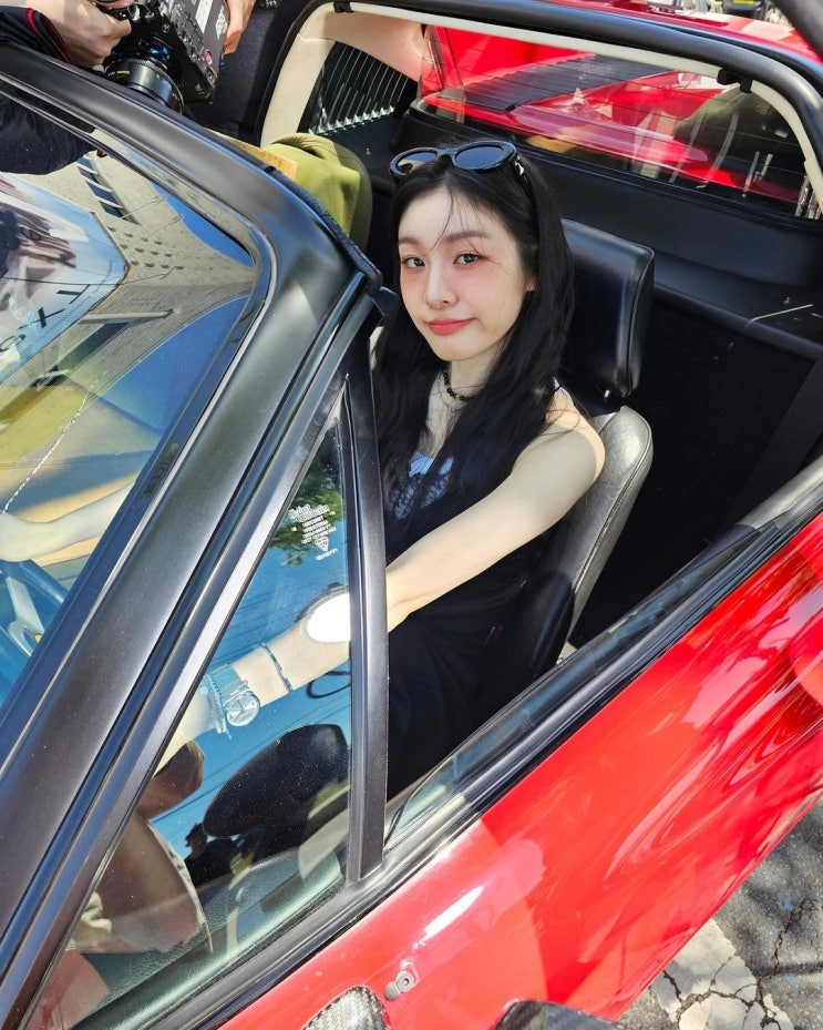 김연아, 힙걸 그 자체 '여신 미모' 감탄...오픈카 운전대 잡고 '싱긋' 김연아, 힙걸 그 자체 '여신 미모' 감탄...오픈카 운전대 잡고 '싱긋'
