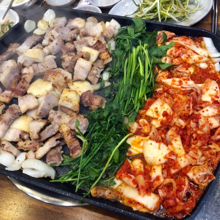  송도 삼겹살 맛집 골목집 볶음밥 잔치국수 갓벽