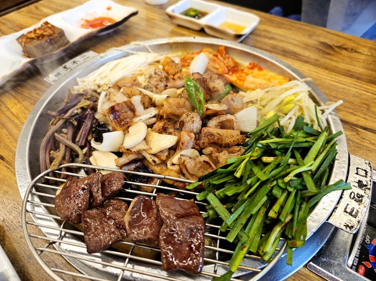  부산대 맛집-모듬곱창구이 곱창전골이 맛있는 술집[칠성돌곱창]