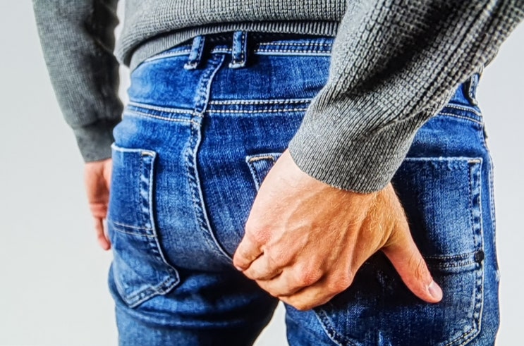  치질 초기 증상 및 수술 없이 치료 방법? 심한 치질 원인 및 증세