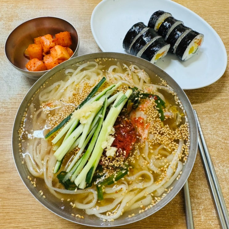 서면역 혼밥 [기장손칼국수] 냉칼국수 첫 후기