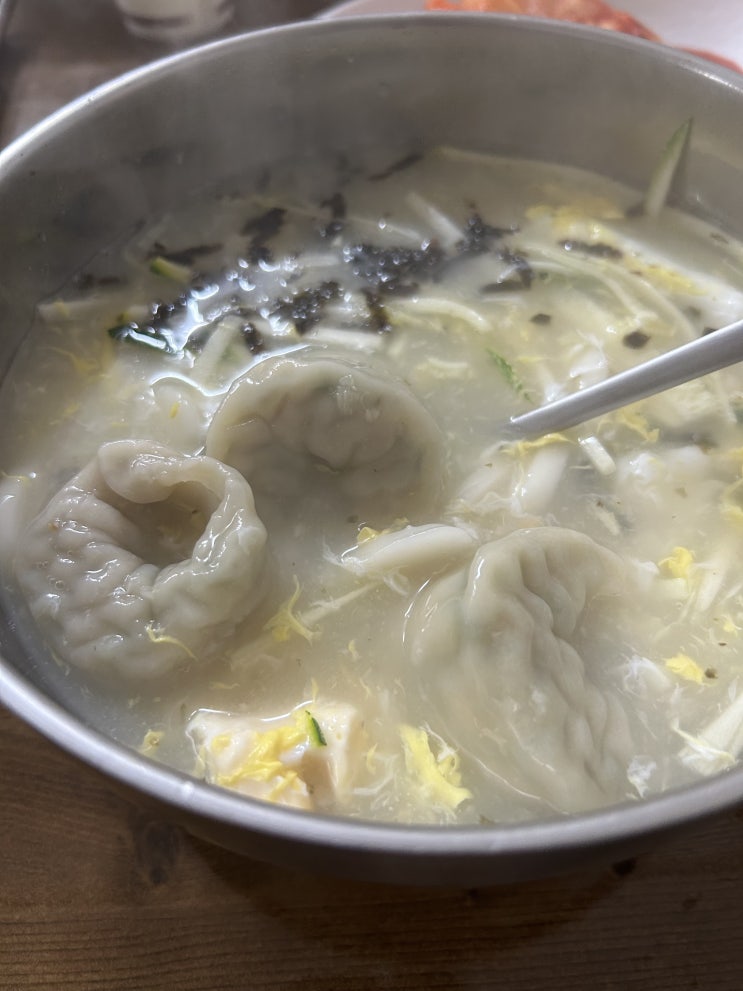  서울 동대문구 비오는 날 생각나는 안암오거리 <부부바지락손칼국수>(떡만두국)