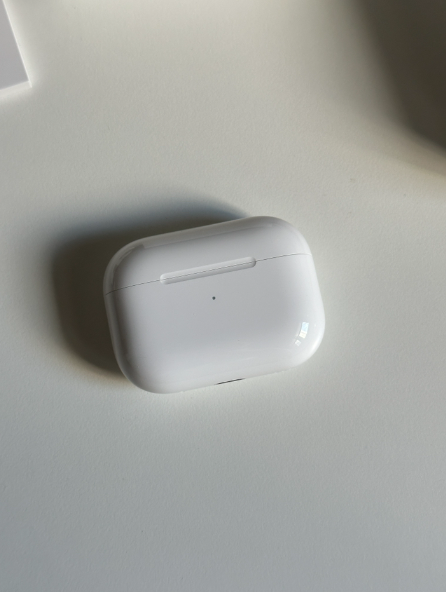  애플 2023 에어팟 프로 2세대 USB-C 블루투스 이어폰 애플케어 커널형 이어폰 에어팟프로 애플 2새대 무선이어폰 노이즈캐슬링 노이즈켄슬링 가격표 시세표 가격 금액 애어팟 금액