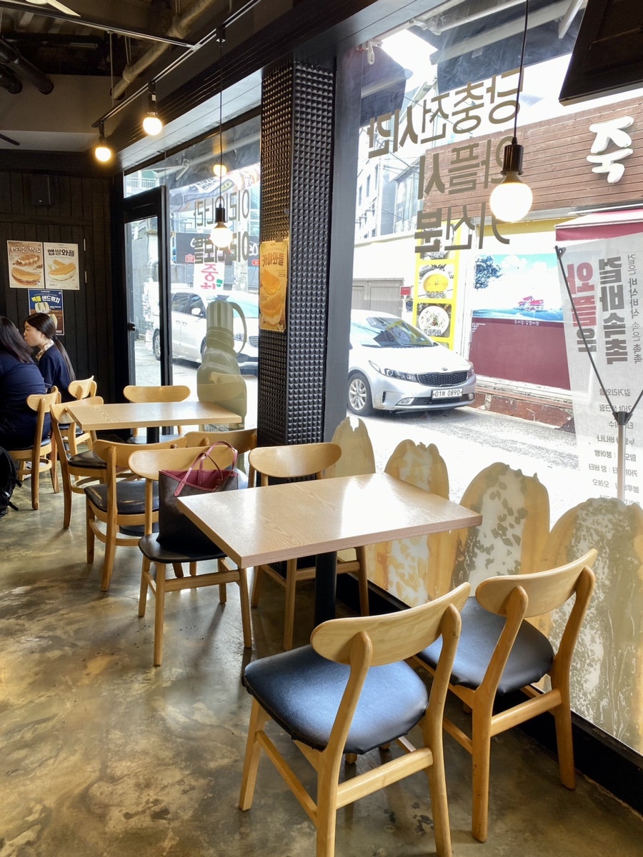 카페인중독 조선대점 사진 4