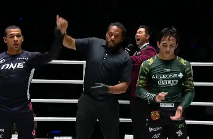  [원챔피언십] Tye Ruotolo, Jozef Chen 상대로 판정승