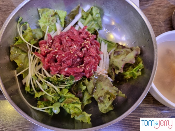  [종로] 우리 가족 또간집 우가육회 | 광장시장 맛집 | 육회비빔밥 갈비탕 육회맛집