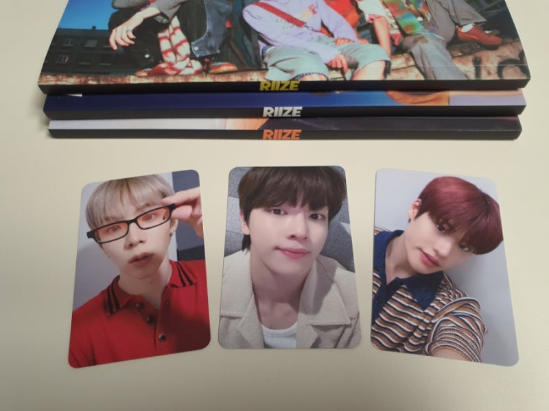 RIIZE Mini Album: Photobook Photocards & Everline Exclusive Photocards