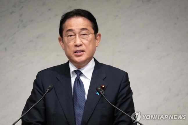 日자민당, 9월20일 총재 <b>선거</b> <b>검토</b>…"기시다엔 냉담 반응 압도적"