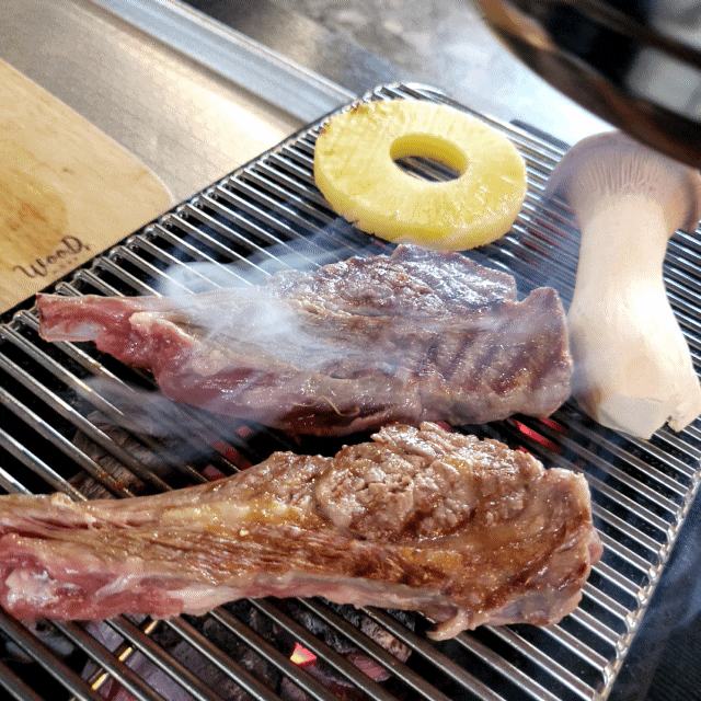  부산 명지 사장님이 구워주는 완벽한 굽기 양고기맛집 투진 양갈비