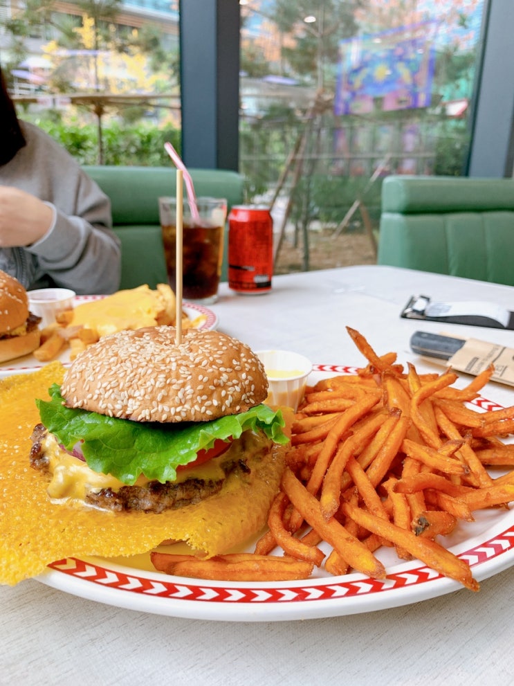  [판교맛집] 치즈가 가득! 버거 맛집 - 브루클린 더 버거 조인트 판교점