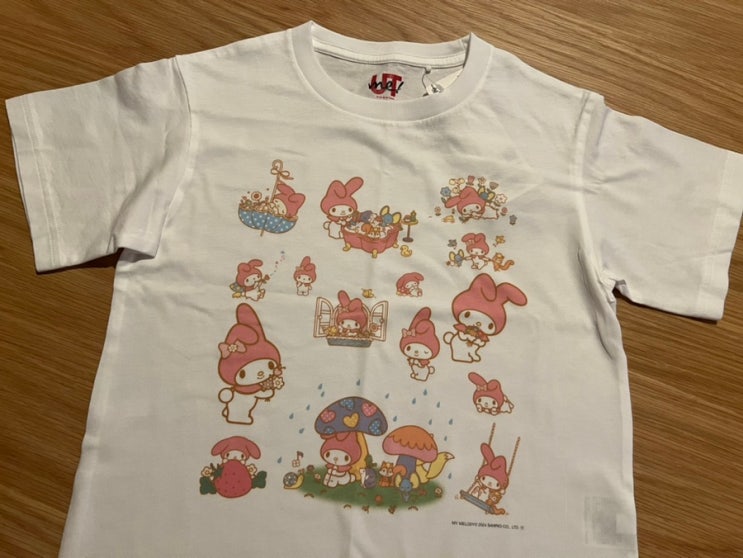  일본 유니클로 산리오 헬로키티 마이멜로디 쿠로미 커스텀 반팔티셔츠 만들기 가격