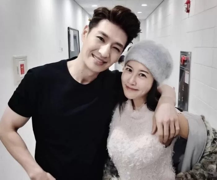 손호영 누나 손정민 아버지 손병찬 직업 친엄마 나이 새어머니 계모 이복동생 가족 관계 국....