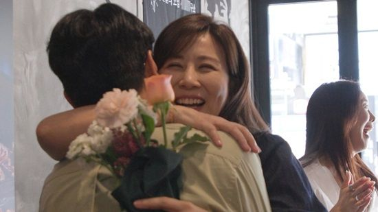 양정아<b>김승수</b> 위기?…<b>남사친과</b> '다정한 스킨십'에 질투 폭발... 