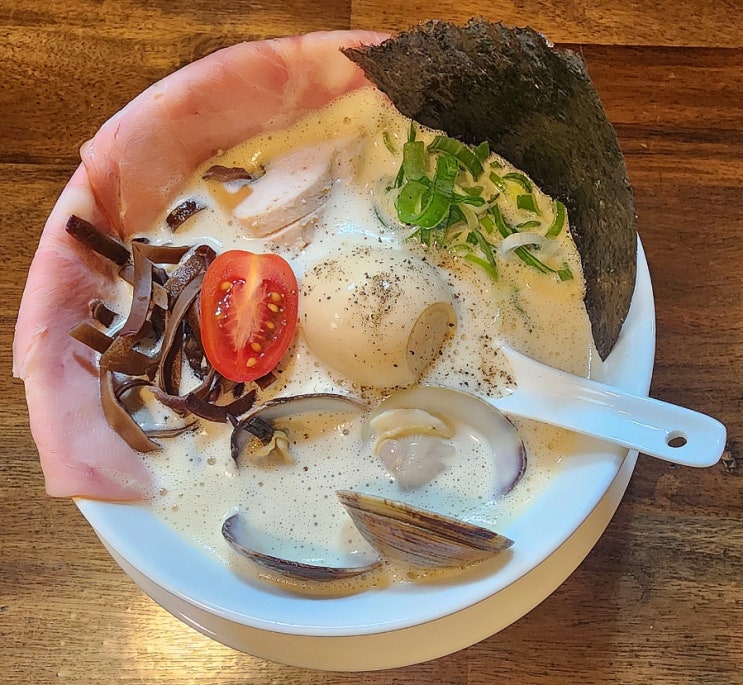  산쇼쿠라멘 - '흑토리파이탄'이 죽여주는 왕십리 도선동 라멘맛집