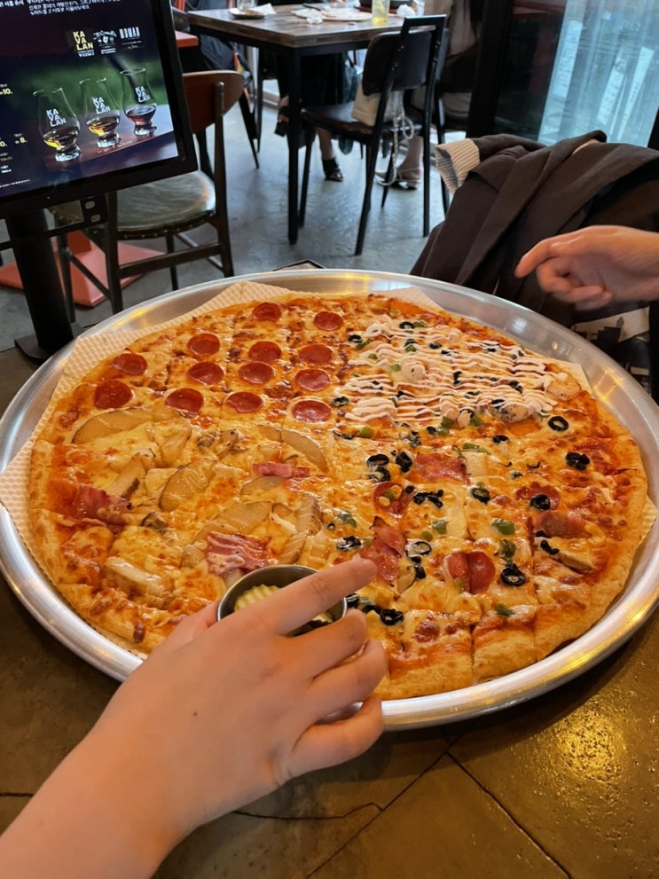  [용리단길 술집] 펍피맥 신용산점 피자 왕크니까 왕맛있다!