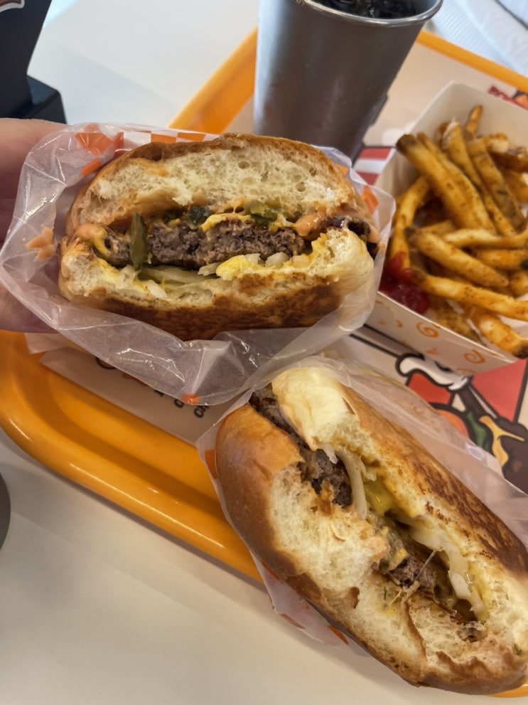  안국역 브레이크 타임 없는 수제버거 맛집 침스버거! 혼밥가능한 곳