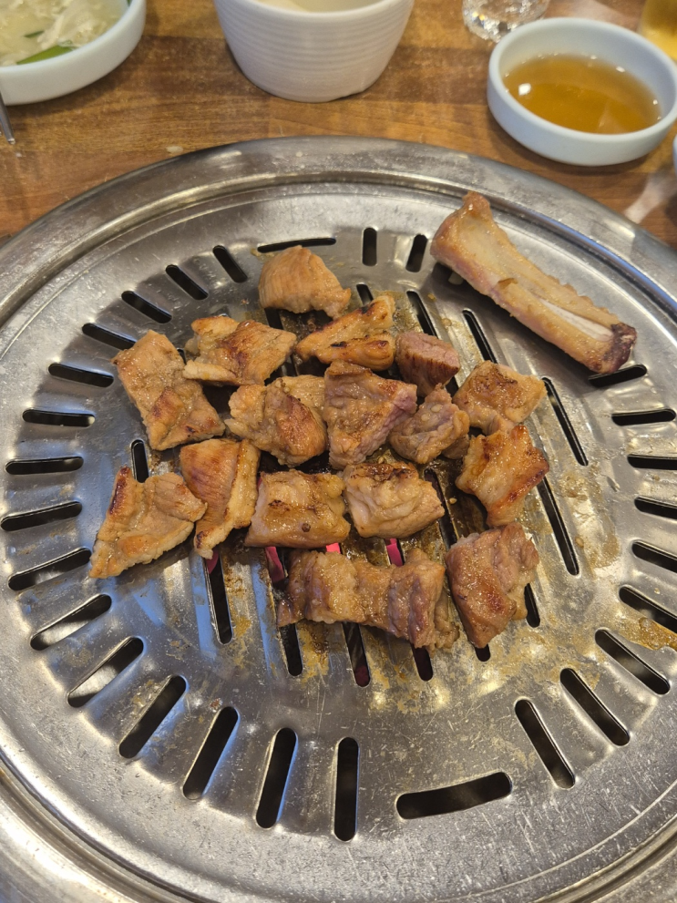  [동작구 대방동] 마포갈비 (돼지갈비, 함흥냉면, 반찬, 접객 모두 당황스러울 정도로 수준 높은 집/신대방 삼거리 1타 고깃집)