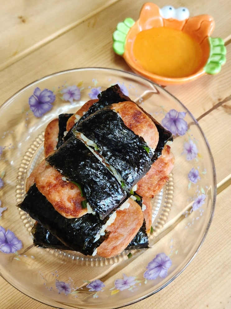  초간단! 나들이 도시락용 '스팸 땡초 네모 김밥'